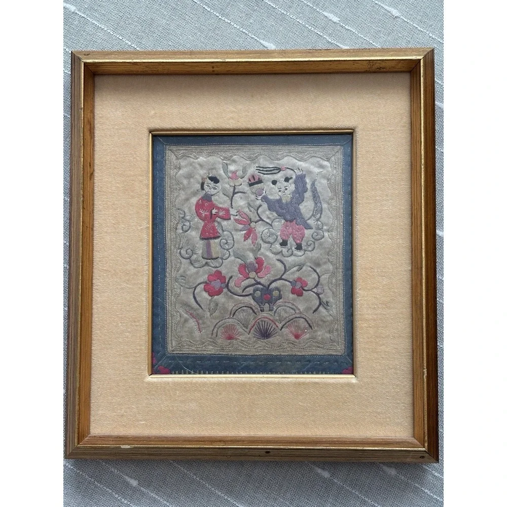 Set Of 2 Antique Beautiful Chinese Silk Embroidered Wall Art 9.5
